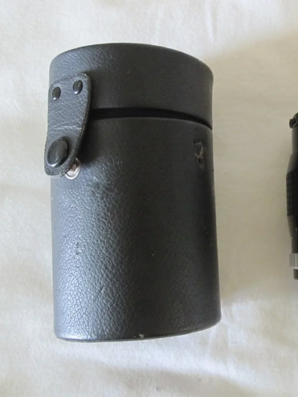 Hoya HMC Tele-Auto Camera Lens w/ Case- f=135mm, 1:2:8, 52